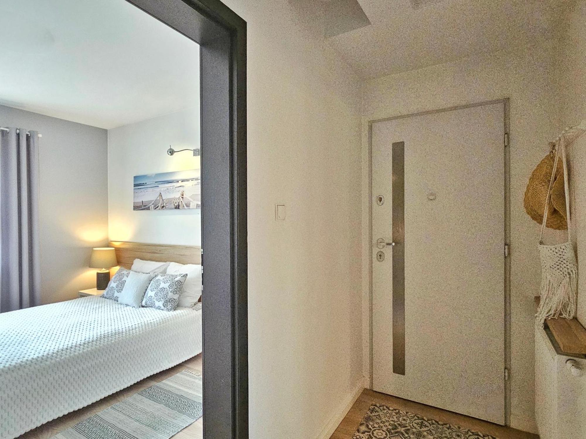 Apartament Garden- Parking, Ogrodek, Cicha Okolica プルシュチ・グダンスキ エクステリア 写真